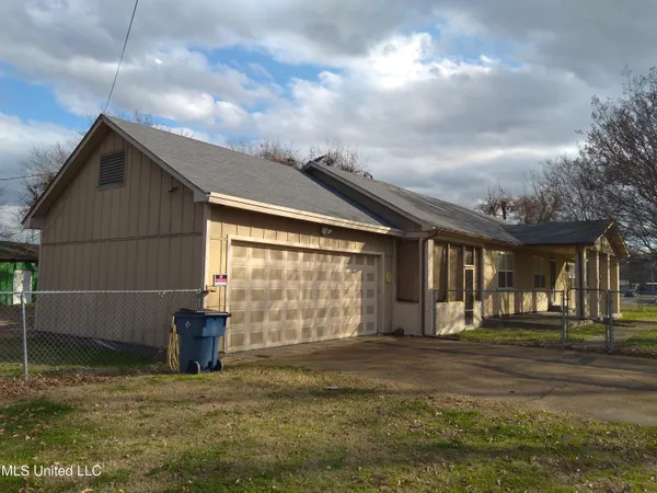 $165,000 | 610 Marie Road, Indianola, MS 38751