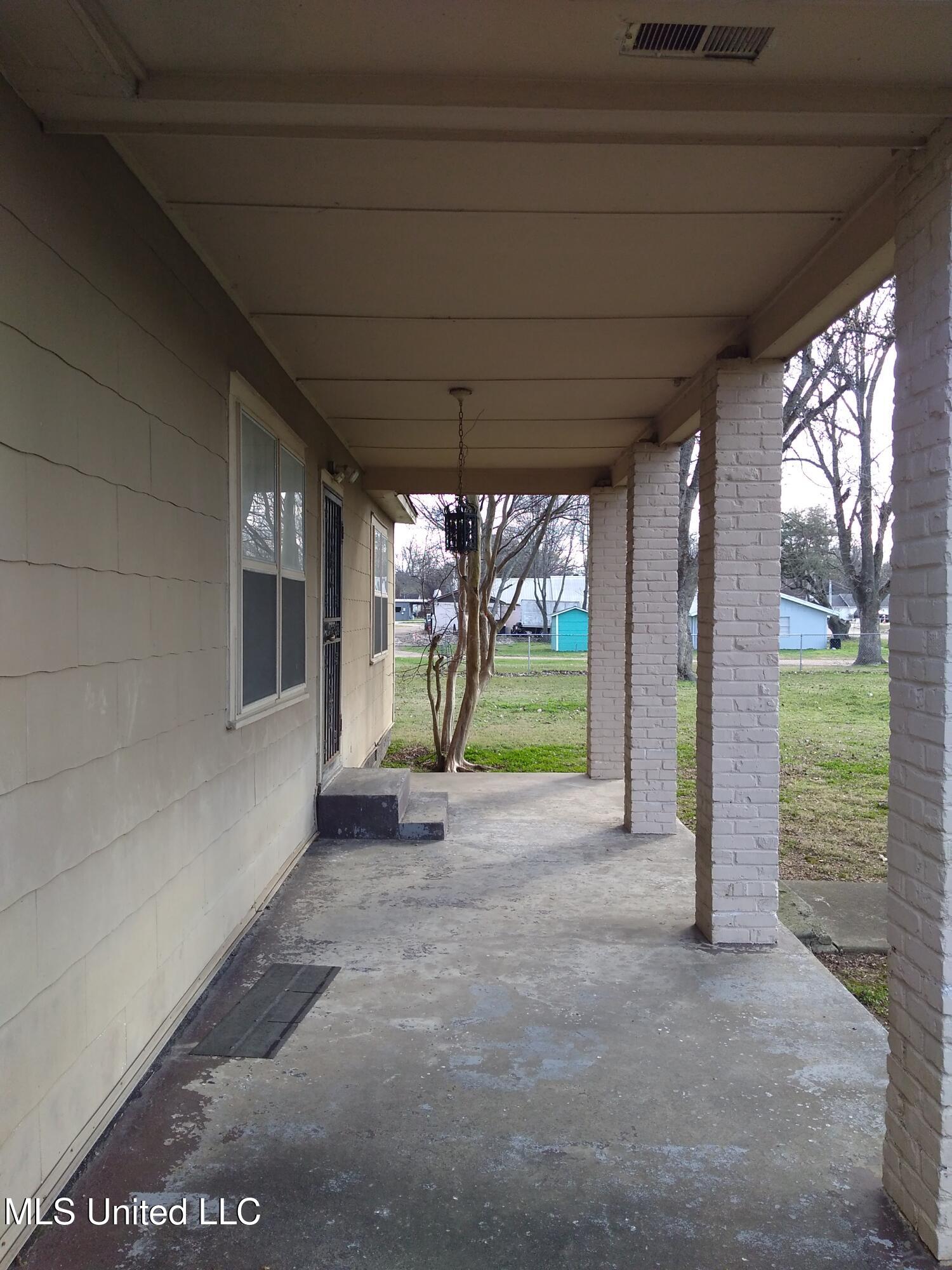 610 Marie Road Indianola, MS 38751 - Photo 7 of 27 IMG_20260116_144250315