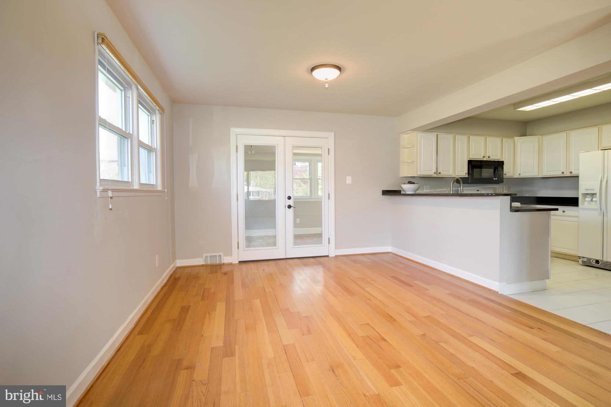 7414 Grace Street Springfield, VA 22150 - Photo 11 of 31 Gallery Image 11