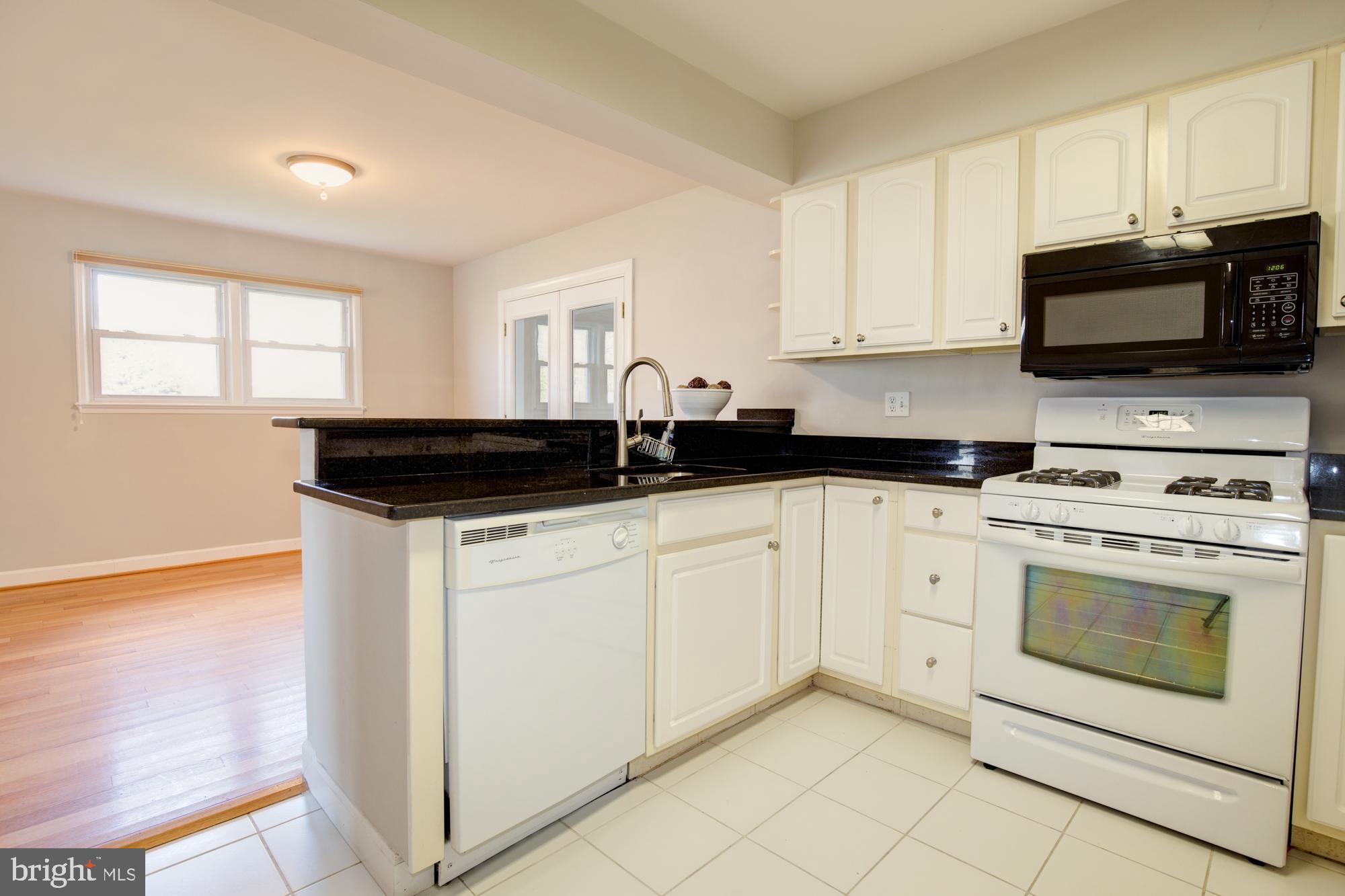 7414 Grace Street Springfield, VA 22150 - Photo 13 of 31 Gallery Image 13
