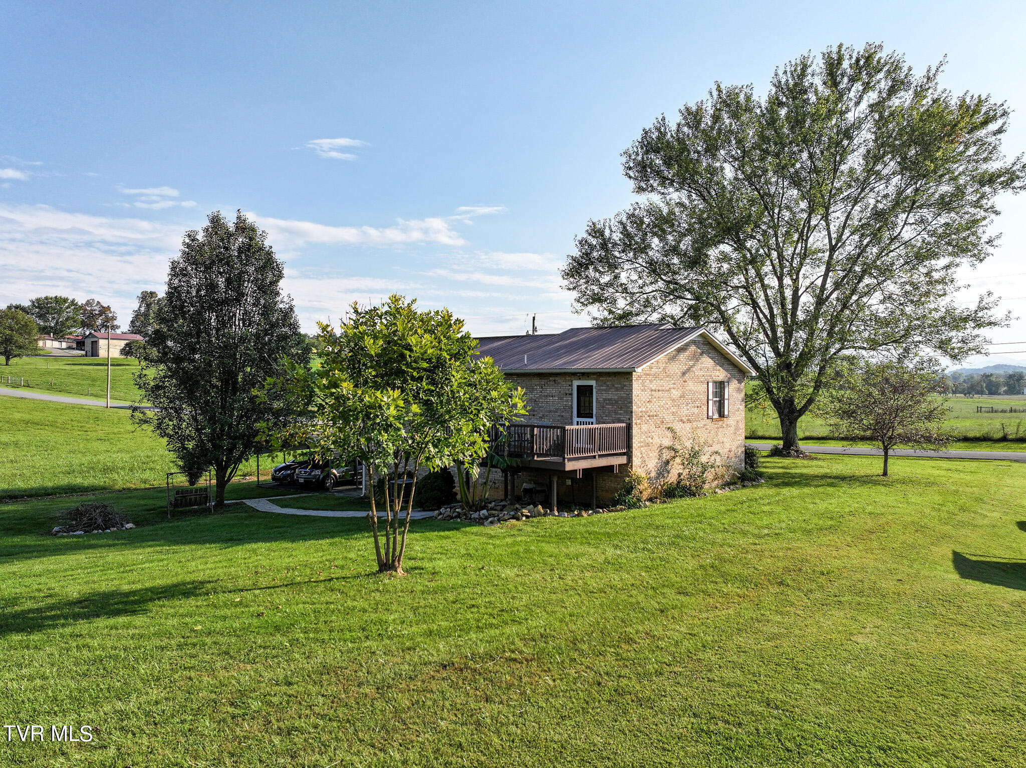 132 Fleetridge Road Telford, TN 37690 - Photo 32 of 34 DJI_20241004194644_0370_D