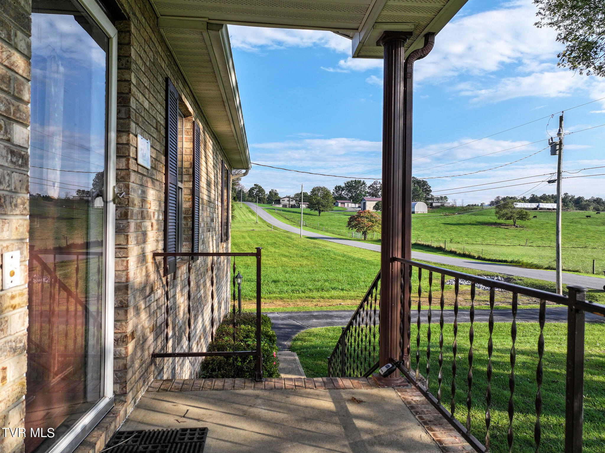 132 Fleetridge Road Telford, TN 37690 - Photo 4 of 34 Front Porch