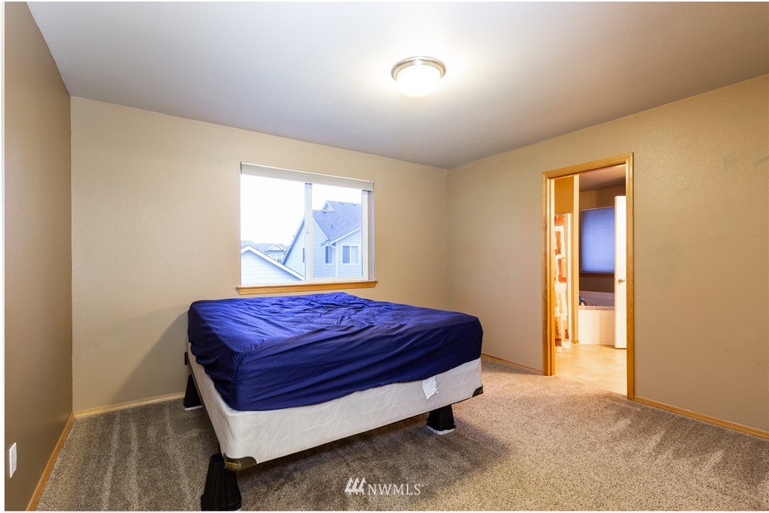 6944 Radius Loop Southeast Lacey, WA 98513 - Photo 12 of 25 Gallery Image 12