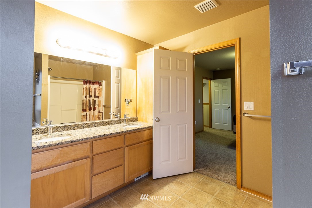 6944 Radius Loop Southeast Lacey, WA 98513 - Photo 15 of 25 Gallery Image 15