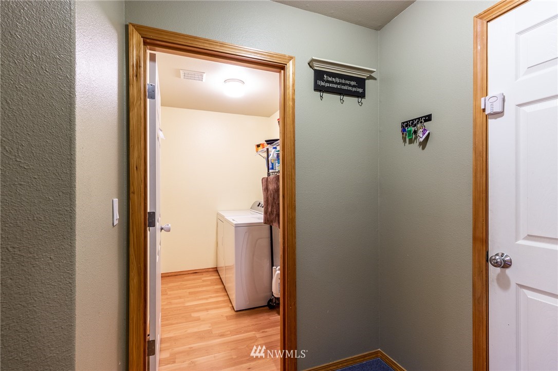 6944 Radius Loop Southeast Lacey, WA 98513 - Photo 8 of 25 Gallery Image 8