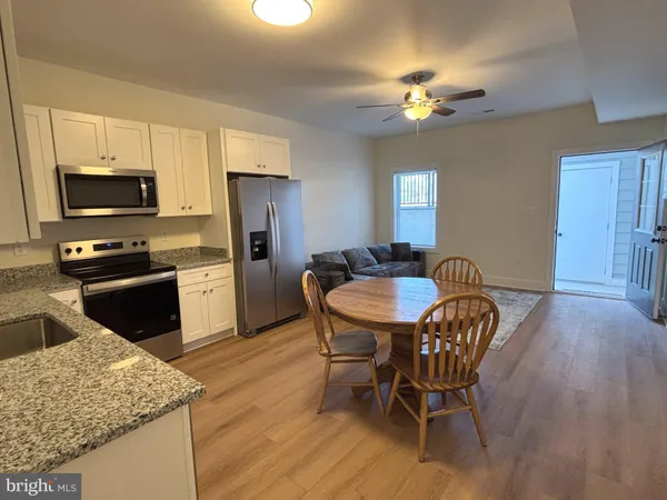 $1,400 | 111 West North Street, Unit 100, Charles Town, WV 25414