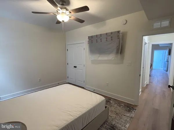 $1,400 | 111 West North Street, Unit 100, Charles Town, WV 25414