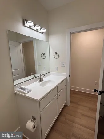 $1,400 | 111 West North Street, Unit 100, Charles Town, WV 25414