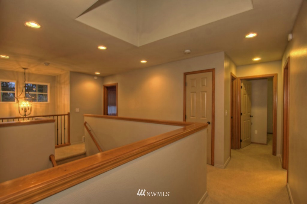 202 Hubbard Road Bothell, WA 98021 - Photo 11 of 22