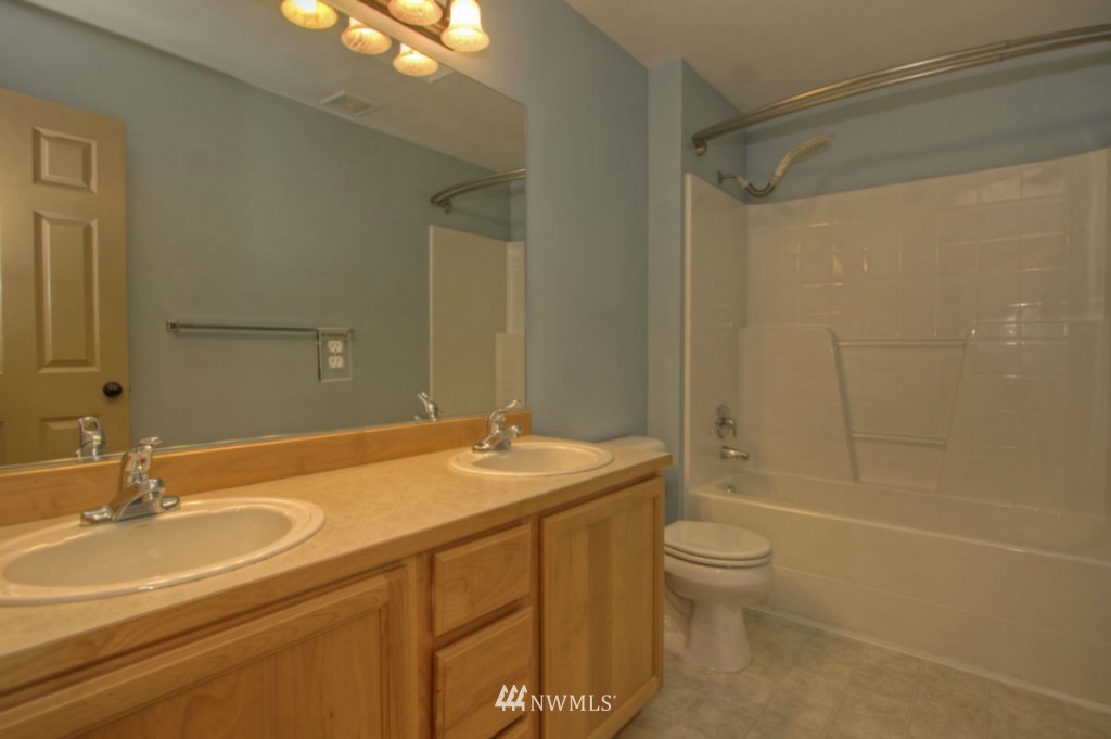 202 Hubbard Road Bothell, WA 98021 - Photo 14 of 22