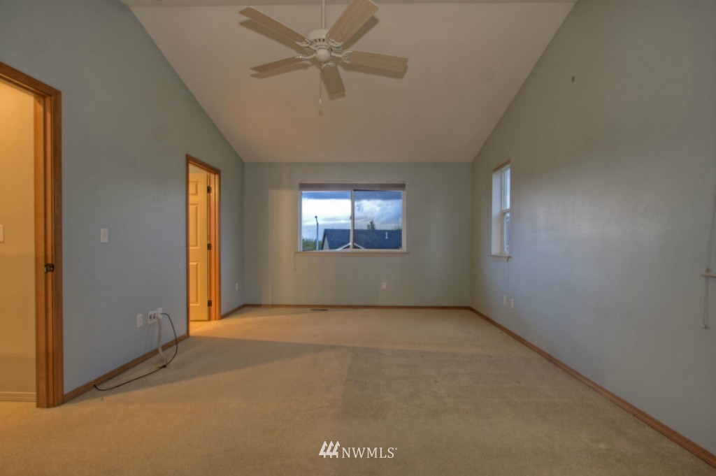 202 Hubbard Road Bothell, WA 98021 - Photo 16 of 22