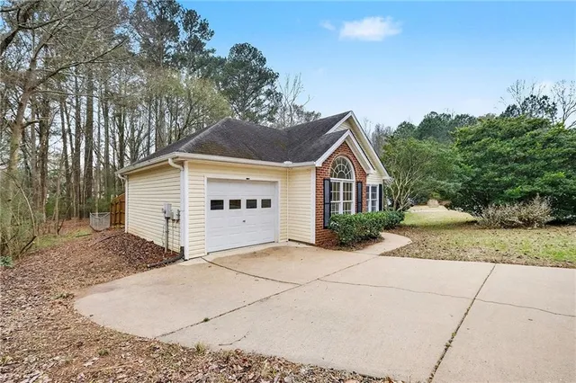 $320,000 | 169 Spring Lake Drive, Athens, GA 30605