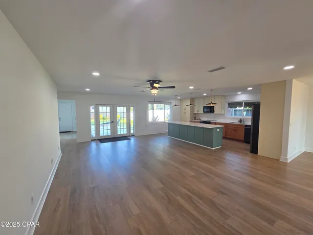 $5,000 | 920 West Beach Drive, Panama City, FL 32401