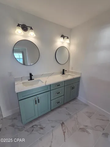 $5,000 | 920 West Beach Drive, Panama City, FL 32401