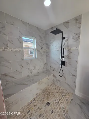 $5,000 | 920 West Beach Drive, Panama City, FL 32401