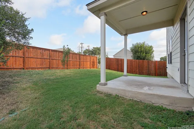 $2,195 | 10750 Gentle Fox Bay, San Antonio, TX 78245
