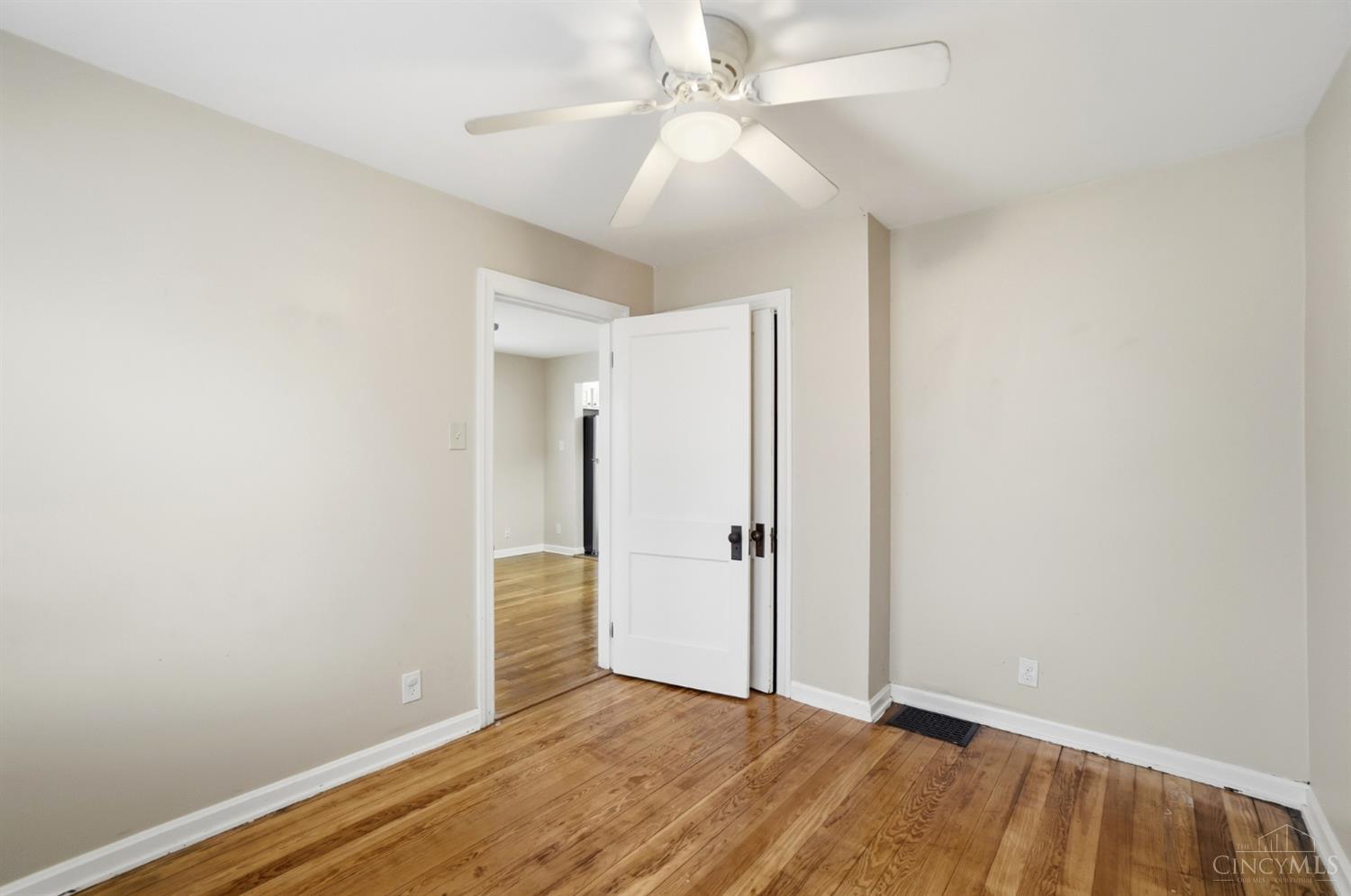 5256 Warren Avenue Norwood, OH 45212 - Photo 20 of 32