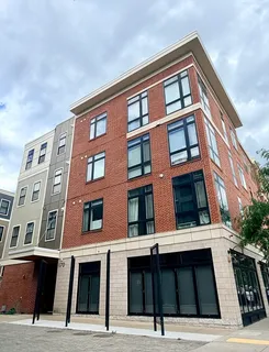 $5,000 | 170 West Broadway, Unit 405, Boston, MA 02127
