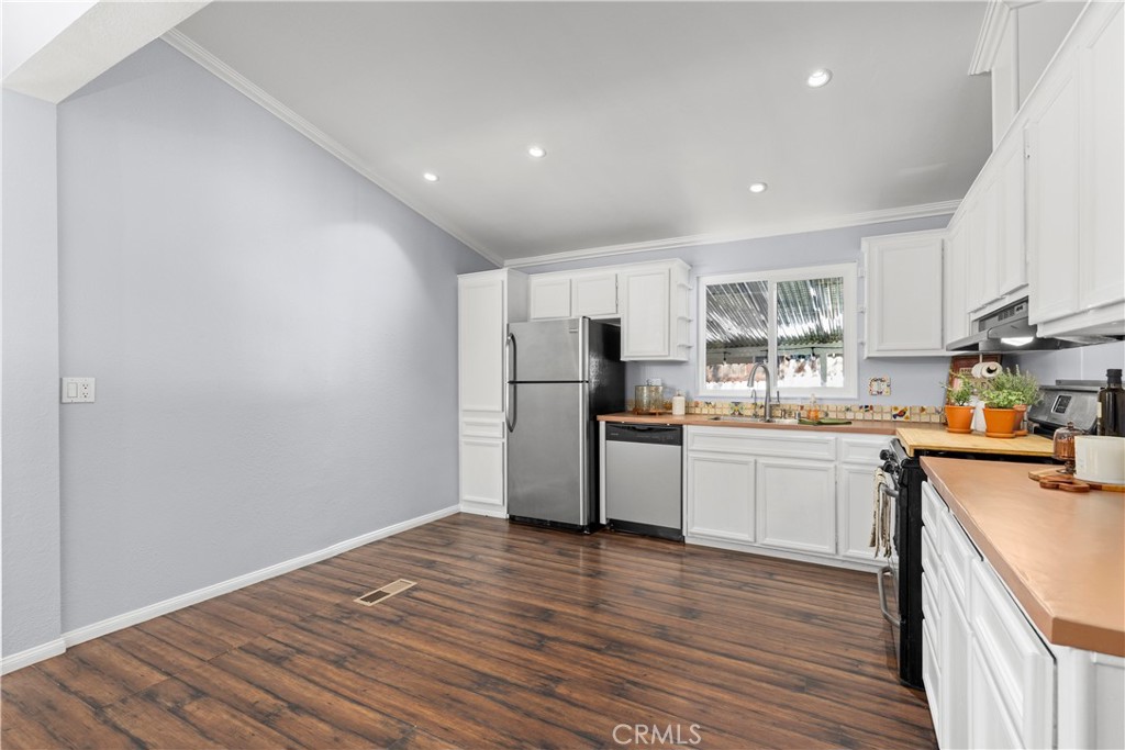 18218 Paradise Mountain Road, Unit 118 Valley Center, CA 92082 - Photo 17 of 56