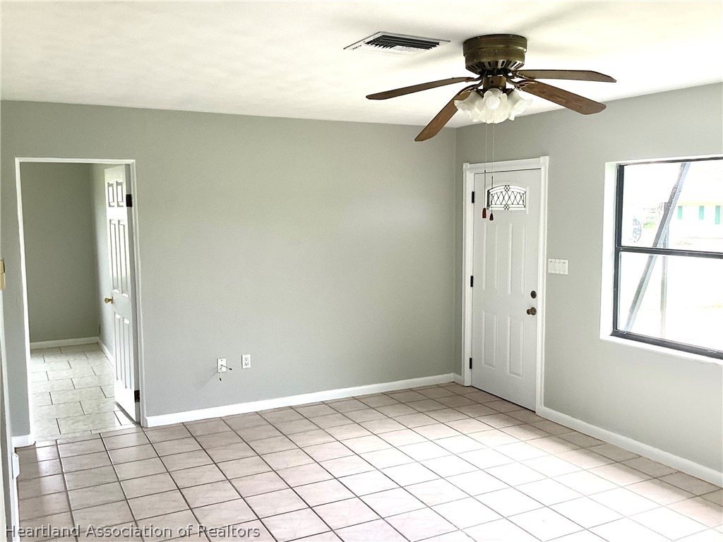105 Pinehurst Road Sebring, FL 33870 - Photo 12 of 23 Gallery Image 12