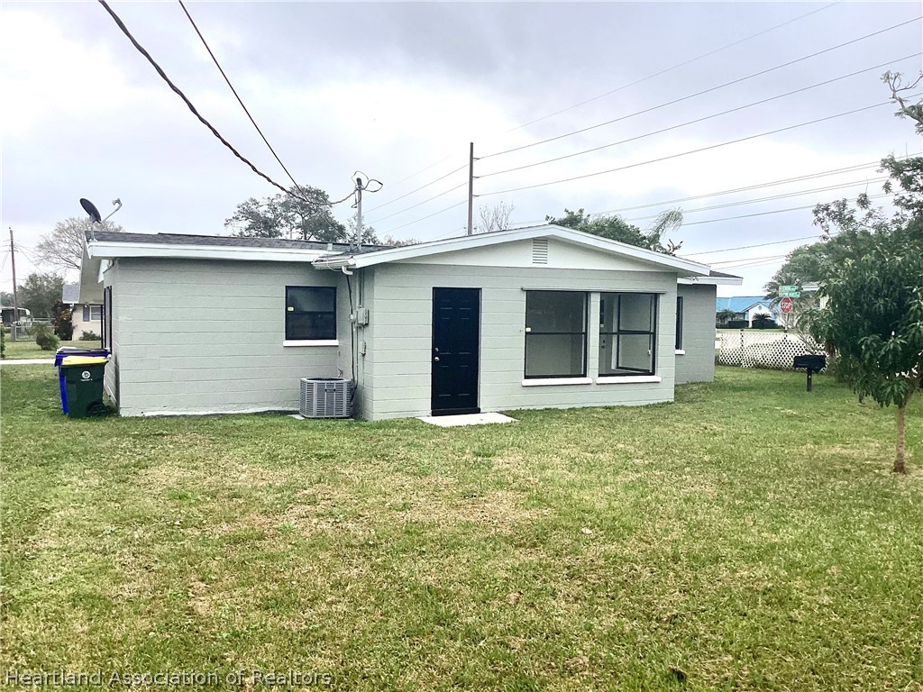105 Pinehurst Road Sebring, FL 33870 - Photo 22 of 23 Gallery Image 22