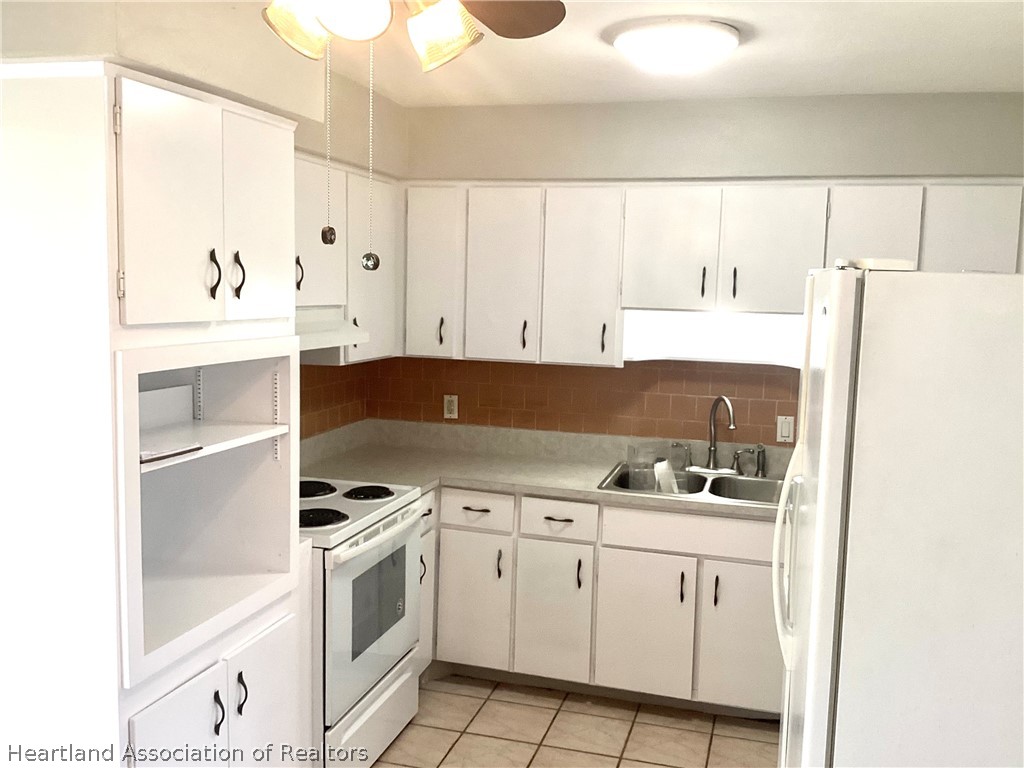 105 Pinehurst Road Sebring, FL 33870 - Photo 9 of 23 Gallery Image 9