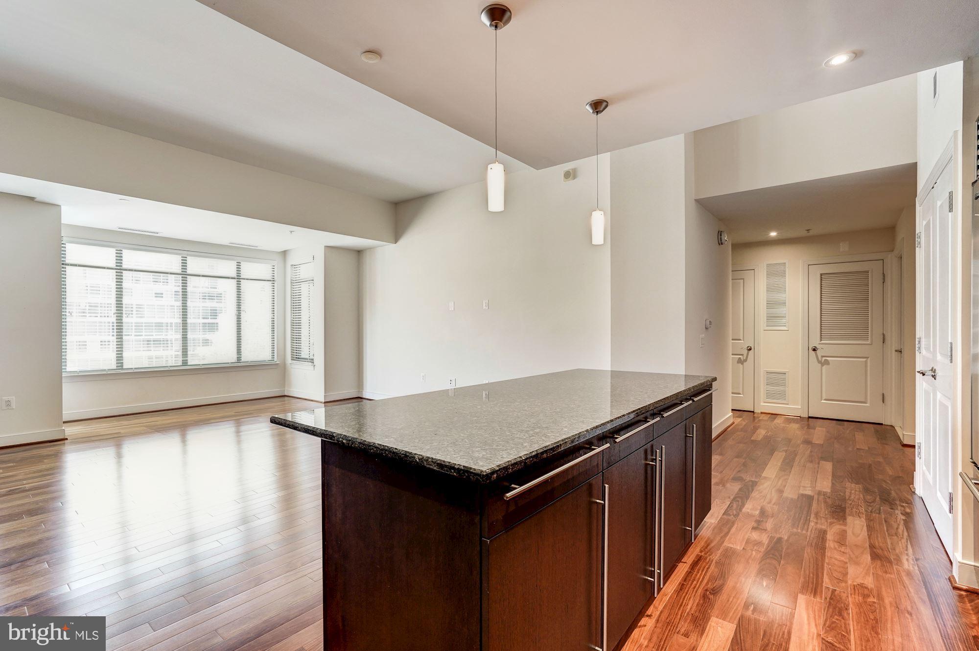 2425 L Street Northwest, Unit 736 Washington, DC 20037 - Photo 7 of 32