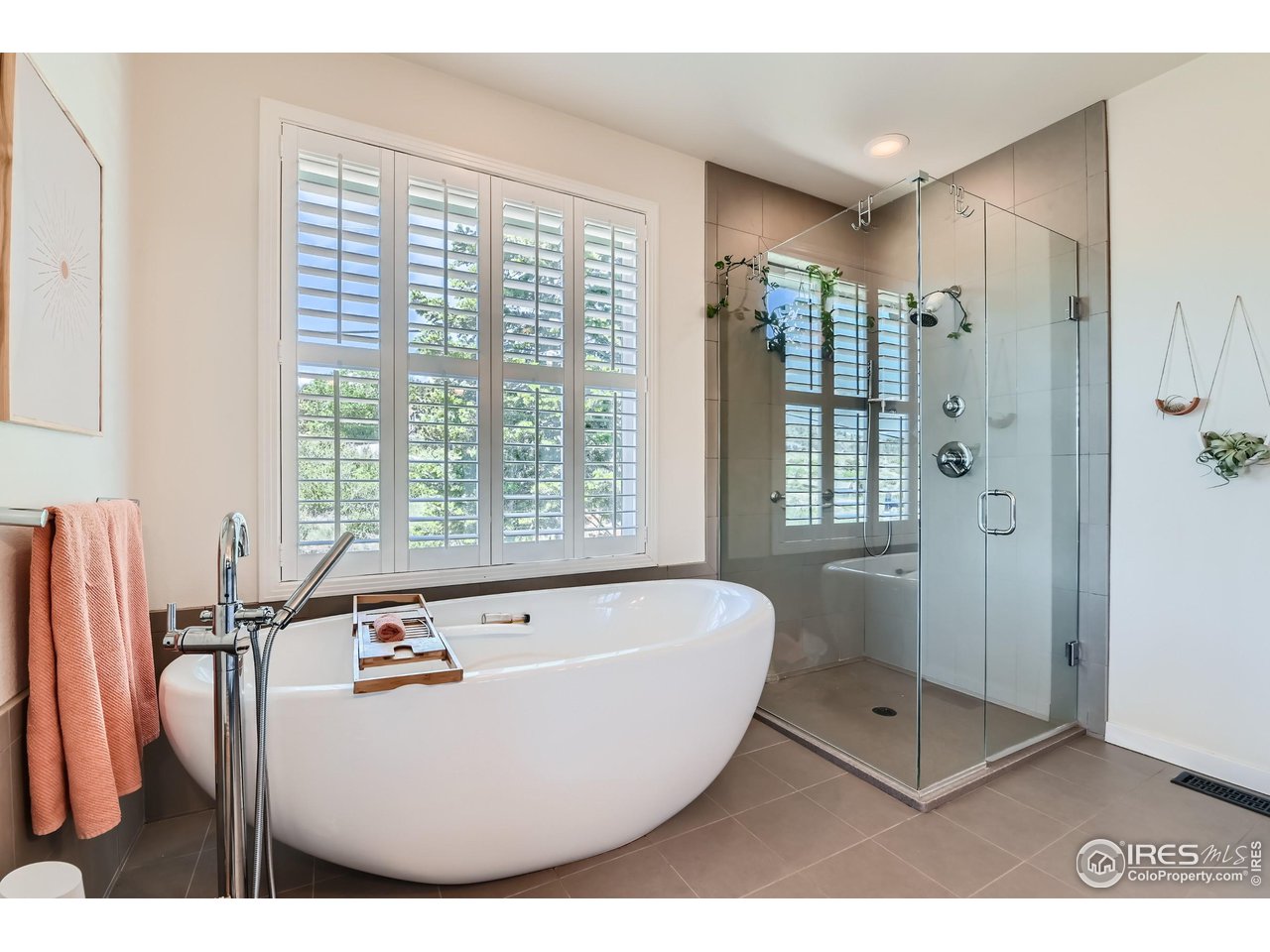 365 Vasquez Court Lyons, CO 80540 - Photo 15 of 40 a room with a table and a window