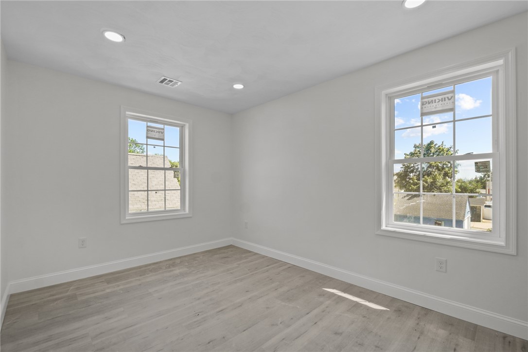 107 Sisson Street Providence, RI 02909 - Photo 12 of 31