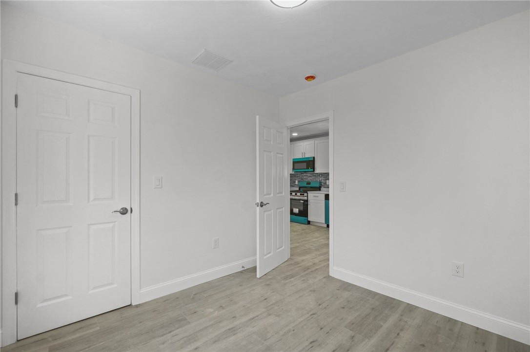 107 Sisson Street Providence, RI 02909 - Photo 21 of 31