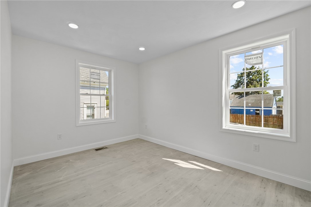 107 Sisson Street Providence, RI 02909 - Photo 25 of 31