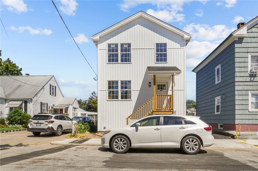 107 Sisson Street Providence, RI 02909 - Photo 3 of 31