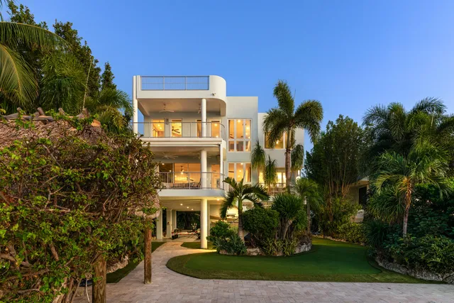 $7,950,000 | 144 North Rolling Hill Road, Tavernier, FL 33070