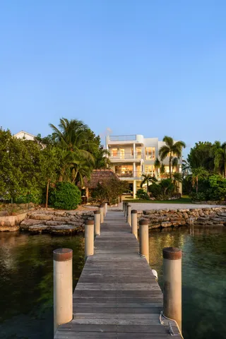 $7,950,000 | 144 North Rolling Hill Road, Tavernier, FL 33070