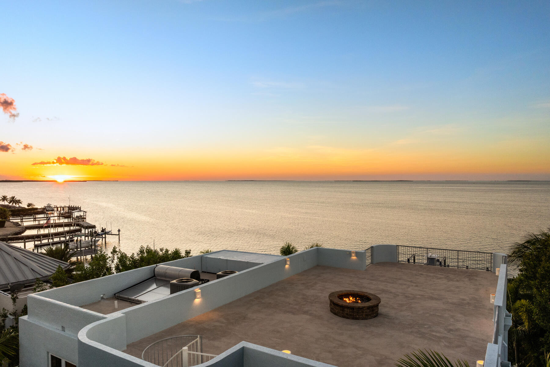 144 North Rolling Hill Road Tavernier, FL 33070 - Photo 70 of 80 a view of a city and ocean view
