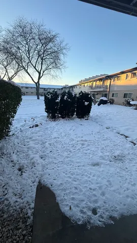 $2,200 | 880 East Old Willow Road, Unit 175, Prospect Heights, IL 60070