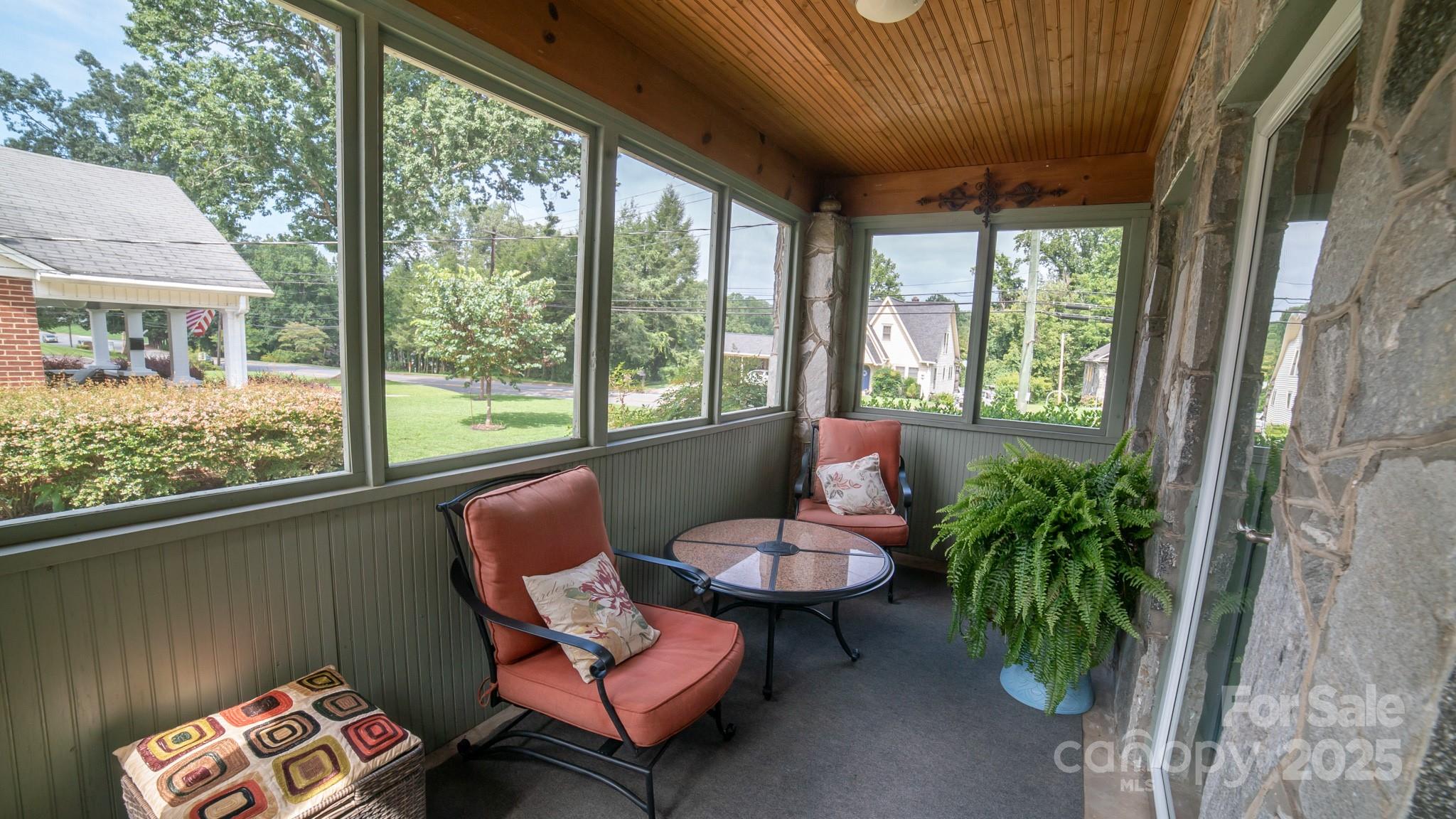 205 Lenoir Road Morganton, NC 28655 - Photo 6 of 28 Gallery Image 6