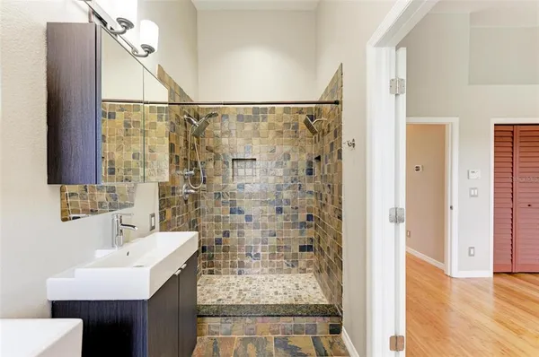 $429,500 | 2926 Bayshore Pointe Drive, Tampa, FL 33611