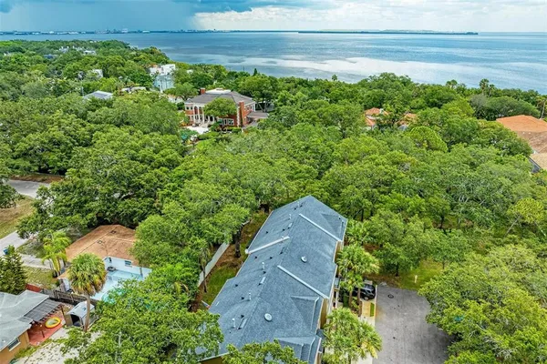 $429,500 | 2926 Bayshore Pointe Drive, Tampa, FL 33611