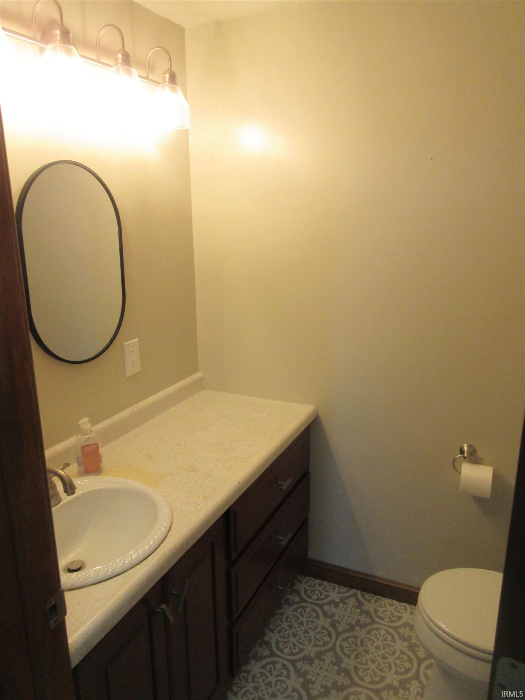 382 Highway 421 Delphi, IN 46923 - Photo 9 of 35