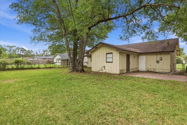 $109,950 | 1732 Greenbriar Avenue, Orange, TX 77632