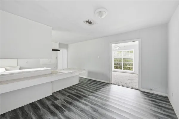 $109,950 | 1732 Greenbriar Avenue, Orange, TX 77632