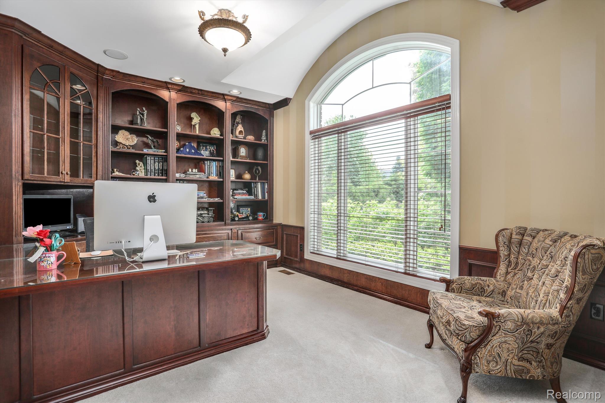 6984 Oakhurst Ridge Road Clarkston, MI 48348 - Photo 27 of 65 Main Level Office