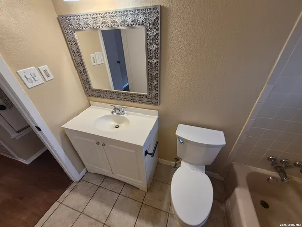 $1,395 | 5211 Cinderella Street, Kirby, TX 78219