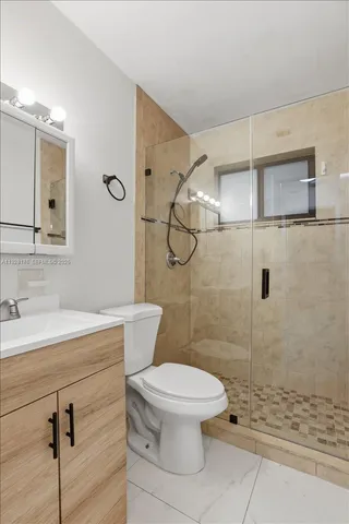 $2,000 | 6111 Southwest 39th Court, Unit 2, Davie, FL 33314