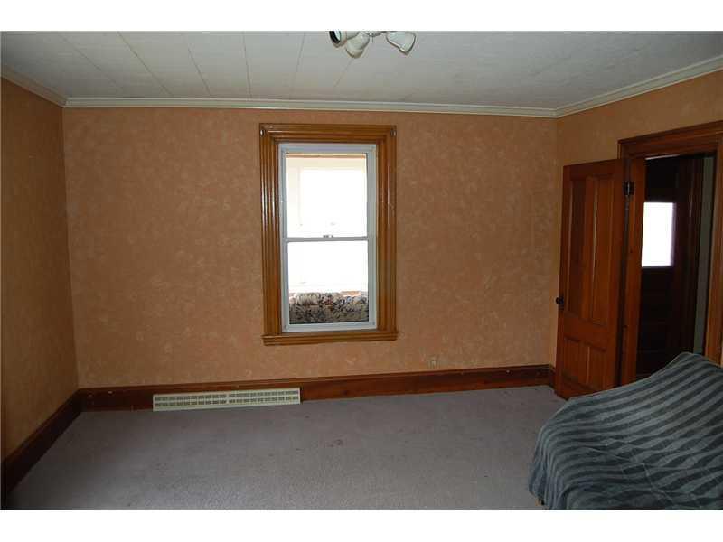 92 Bradley Road Milford, ME 04461 - Photo 11 of 17 Den/Family/Great Room.