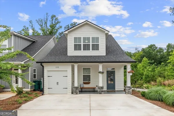 $400,000 | 122 Town Walk Lane, Carrollton, GA 30117