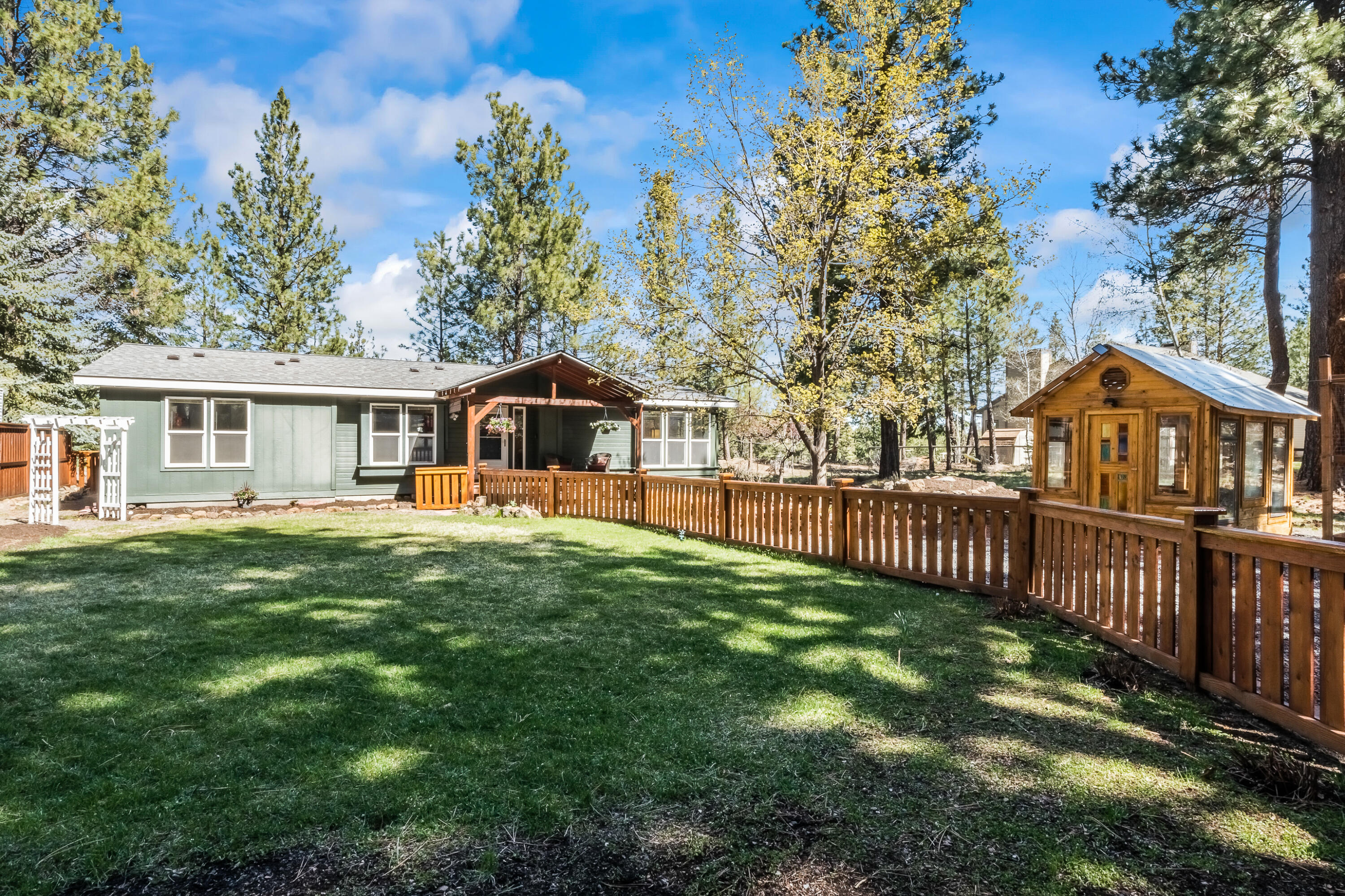 18752 Choctaw Road Bend, OR 97702 - Photo 26 of 48 DSC02006-HDR