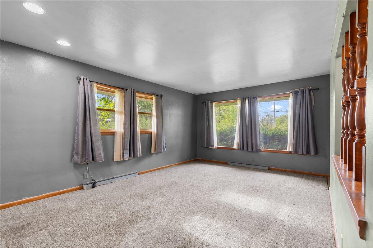 3223 West Cold Spring Road Greenfield, WI 53221 - Photo 7 of 35 10-Cold Spring-10