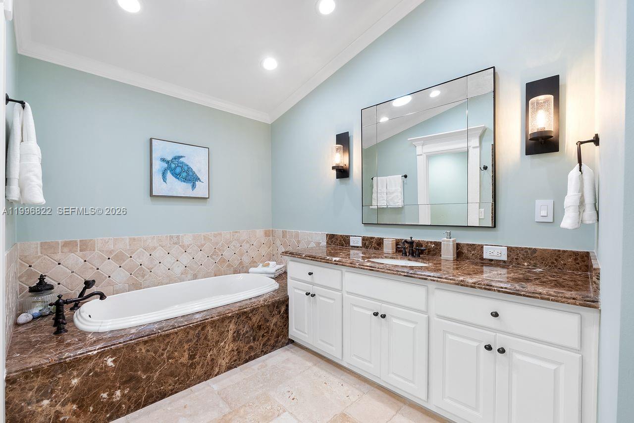 3333 Northeast 30th Avenue Lighthouse Point, FL 33064 - Photo 13 of 59